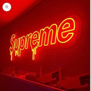 Meet your Posher, Johnny